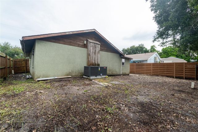 2227 BENSON STREET, Sarasota, FL 34231