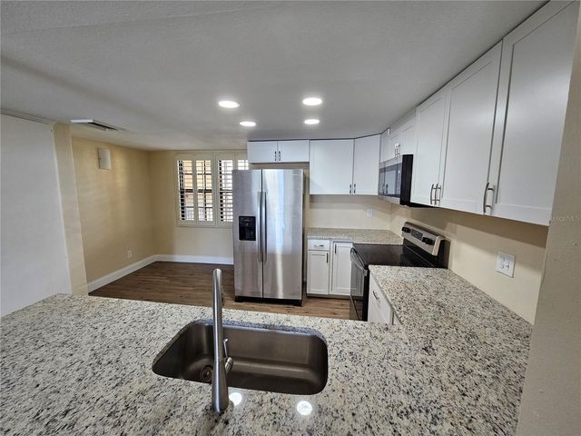 632 MARINA POINT DRIVE 6320, Daytona Beach, FL 32114