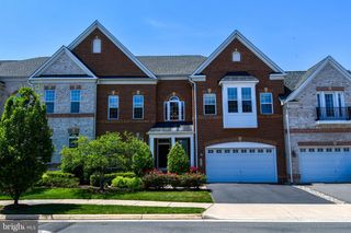 3876 BILLBERRY DR, Fairfax, VA 22033
