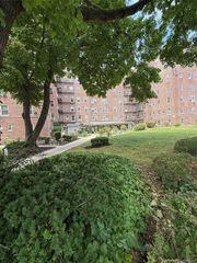 84-50 169th Street 508, Jamaica Hills, NY 11432