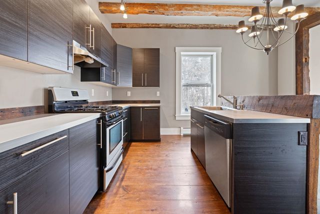 13 Goshen Road, Bradford, VT 05033