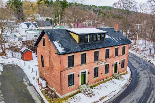 13 Goshen Road, Bradford, VT 05033