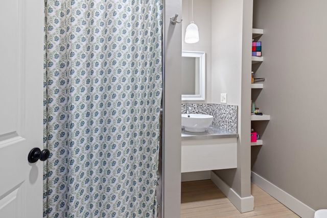 13 Goshen Road, Bradford, VT 05033