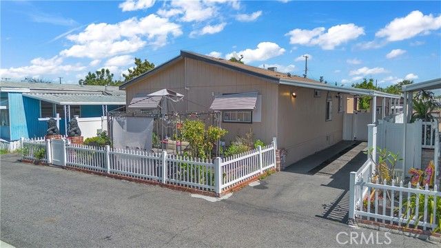 8681 Katella Avenue 812, Stanton, CA 90680