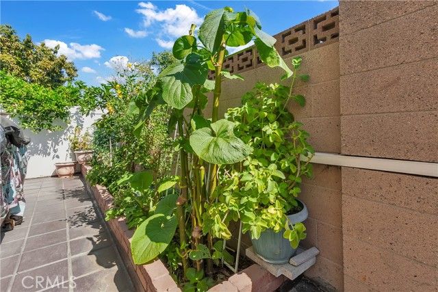 8681 Katella Avenue 812, Stanton, CA 90680