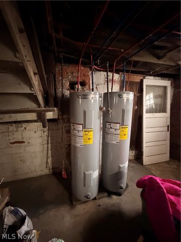 1333 E 142nd Street, East Cleveland, OH 44112