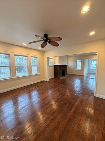 1333 E 142nd Street, East Cleveland, OH 44112