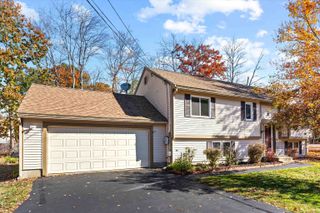 18 Brookfield Drive, Rochester, NH 03867