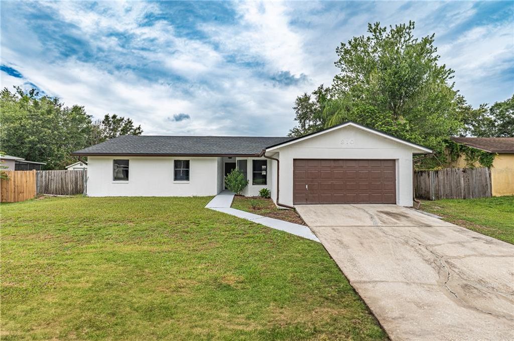 810 MOUNTBATTEN LANE, Kissimmee, FL 34758