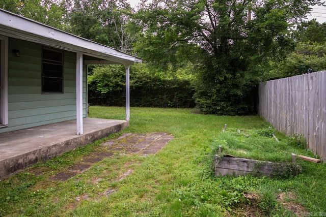 4003 W Berkley Dr, North Little Rock, AR 72118