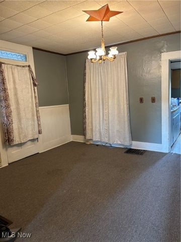 1243 Gomber Avenue, Cambridge, OH 43725