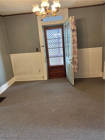 1243 Gomber Avenue, Cambridge, OH 43725