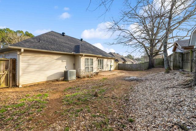350 Meadow Creek Drive, Haskell, AR 72015