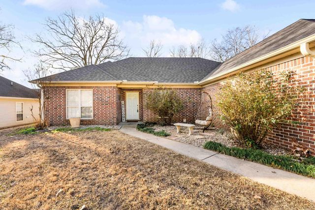 350 Meadow Creek Drive, Haskell, AR 72015