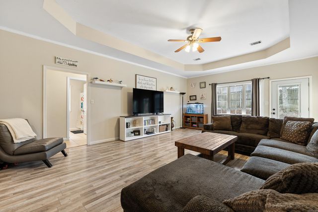 350 Meadow Creek Drive, Haskell, AR 72015