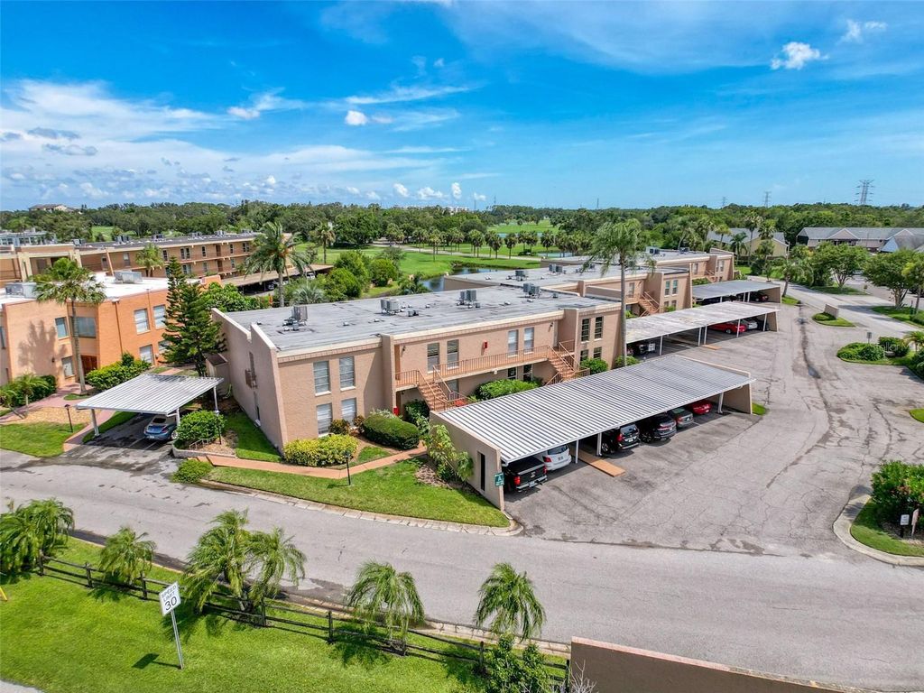 225 COUNTRY CLUB DR A203, Largo, FL 33771