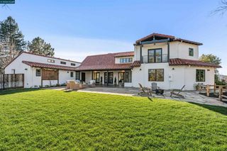850 Las Trampas Rd, Lafayette, CA 94549