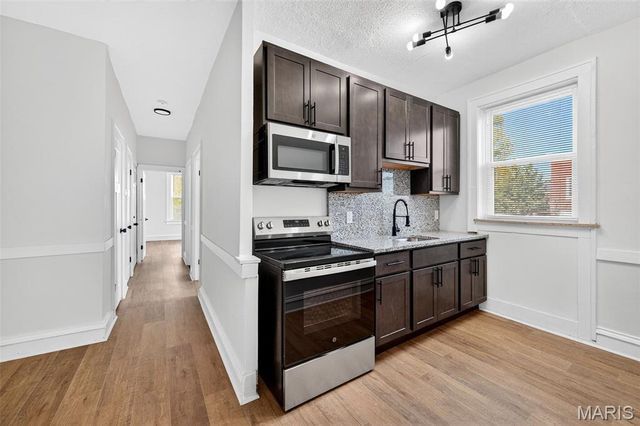 5803 S Kingshighway Boulevard 1N, St Louis, MO 63109