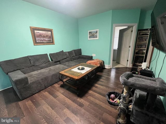 311 W HIGH ST, Womelsdorf, PA 19567