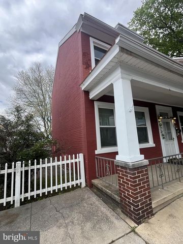 311 W HIGH ST, Womelsdorf, PA 19567