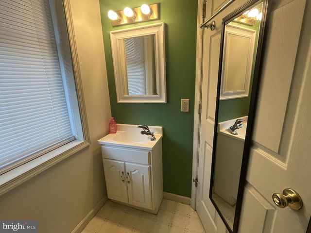 311 W HIGH ST, Womelsdorf, PA 19567