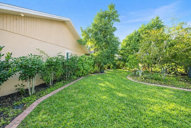 1627 DEL MONTE COURT, Venice, FL 34293