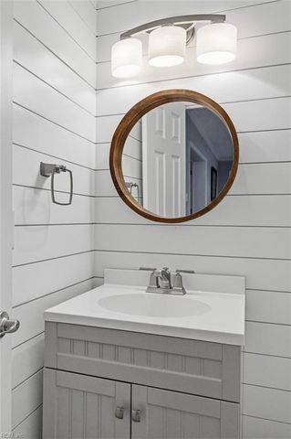 2145 E Admiral DR, Virginia Beach, VA 23451