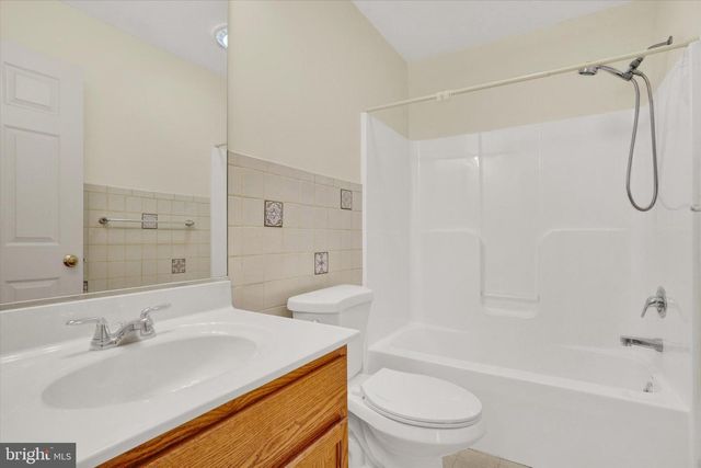 7172 SENECA RIDGE DR, York, PA 17403
