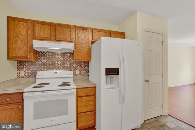 7172 SENECA RIDGE DR, York, PA 17403