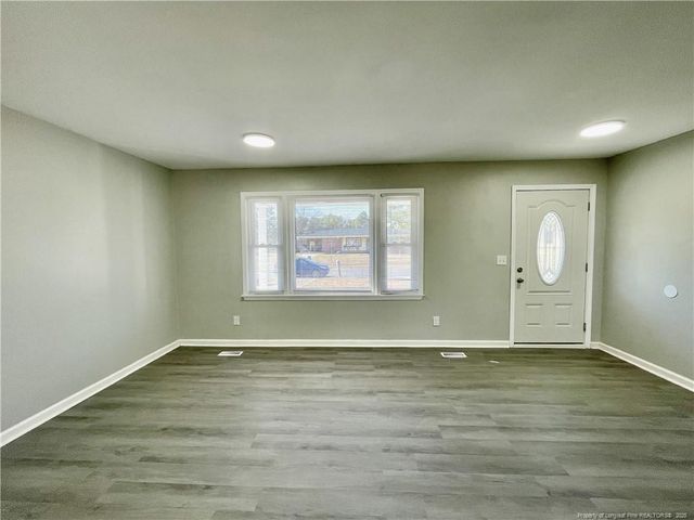 5148 Longbranch Drive, Fayetteville, NC 28303