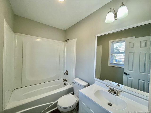 5148 Longbranch Drive, Fayetteville, NC 28303