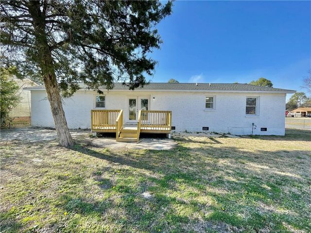 5148 Longbranch Drive, Fayetteville, NC 28303