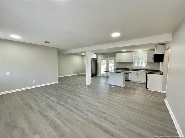 5148 Longbranch Drive, Fayetteville, NC 28303