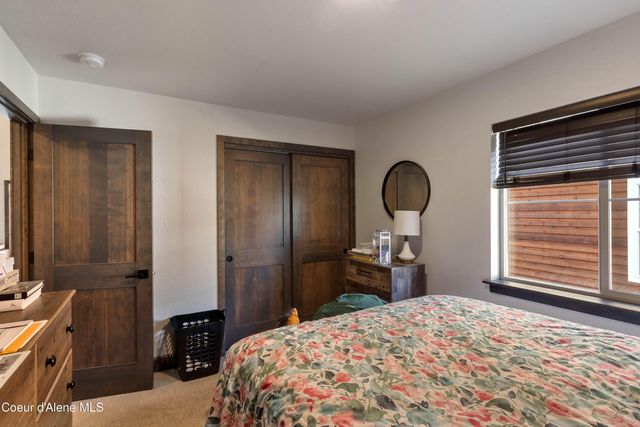 34 Pomrankey LN, Dover, ID 83825