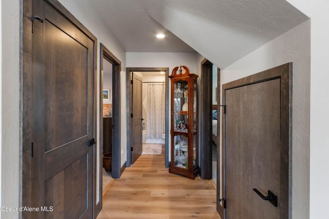 34 Pomrankey LN, Dover, ID 83825