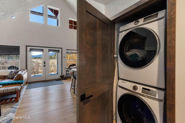 34 Pomrankey LN, Dover, ID 83825