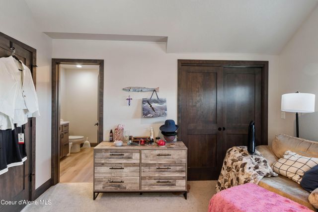 34 Pomrankey LN, Dover, ID 83825