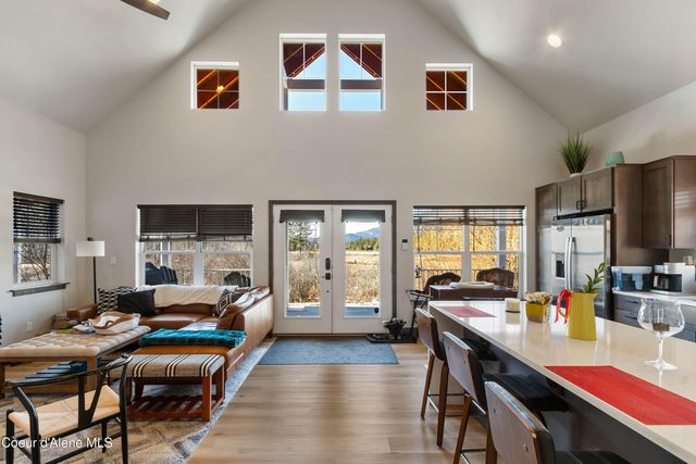 34 Pomrankey LN, Dover, ID 83825