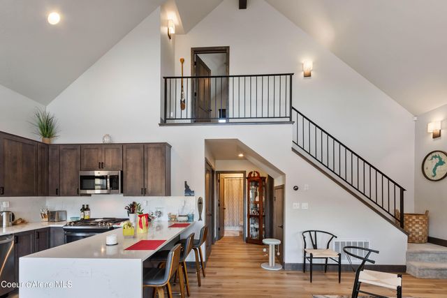 34 Pomrankey LN, Dover, ID 83825