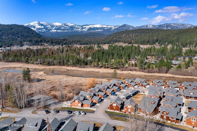 34 Pomrankey LN, Dover, ID 83825