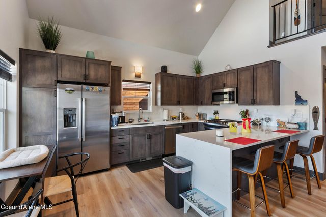 34 Pomrankey LN, Dover, ID 83825