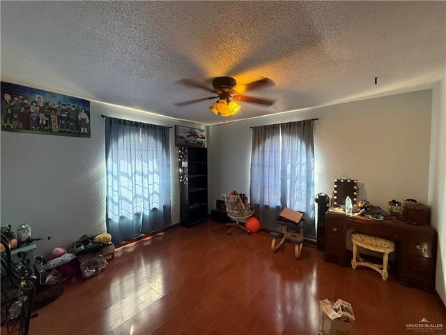 1101 Barnes Street, Mission, TX 78572