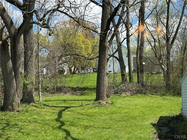 28 Mattie Street, Auburn, NY 13021