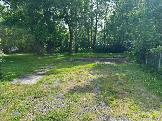 28 Mattie Street, Auburn, NY 13021