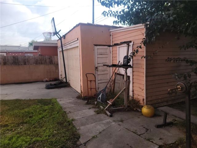34 E 53rd, Long Beach, CA 90805