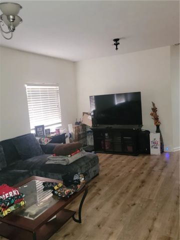 34 E 53rd, Long Beach, CA 90805