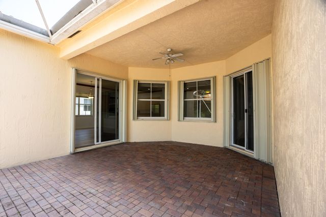 1002 Lavender Circle, Weston, FL 33327