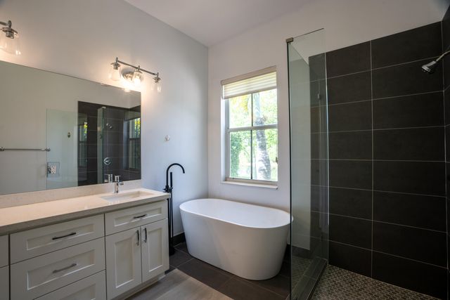 1002 Lavender Circle, Weston, FL 33327