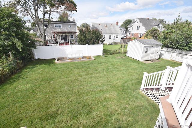 400 S Long Beach Avenue, Freeport, NY 11520