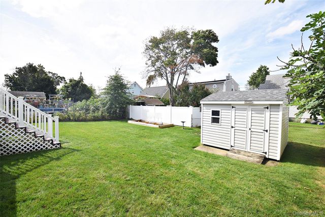 400 S Long Beach Avenue, Freeport, NY 11520